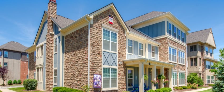 Exterior apartment building in Bloomington